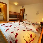 Vendégház Mesec Zaplana 3*