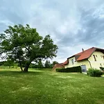 Mesec Zaplana Vendégház Vrhnika