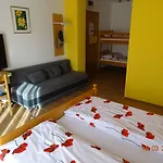 Mesec Zaplana 3* Vrhnika