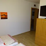 Vendégház Mesec Zaplana 3*