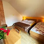 Vendégház Mesec Zaplana