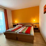 Mesec Zaplana 3* Vrhnika