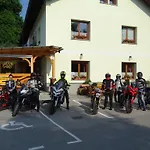 Mesec Zaplana Vrhnika