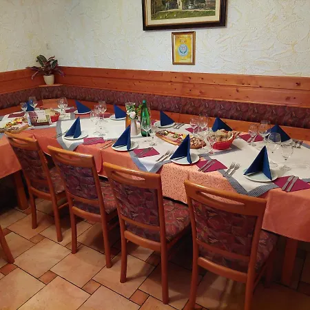 Gasthof Mesec Zaplana Vrhnika