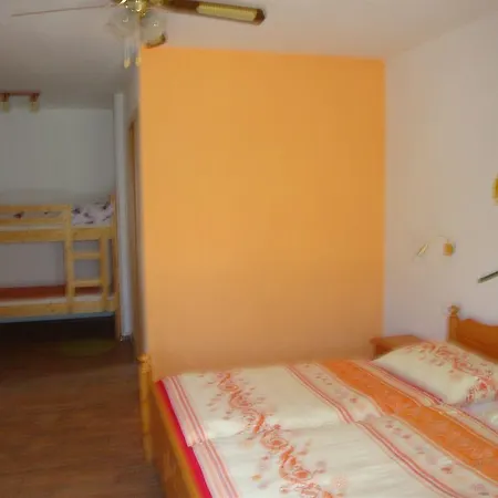 Mesec Zaplana Vrhnika