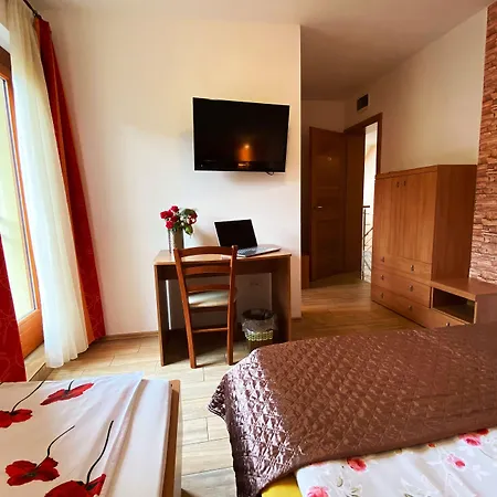 Mesec Zaplana Casa de hóspedes