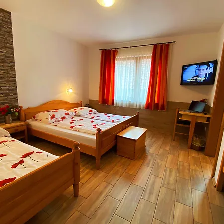 Πανσιόν Mesec Zaplana