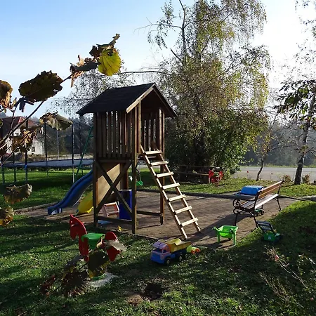 Mesec Zaplana Penzion 3*