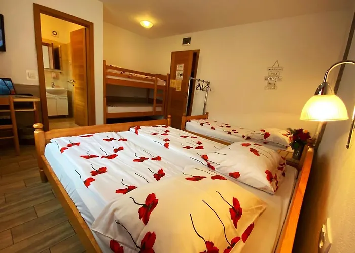 Affittacamere Mesec Zaplana 3*