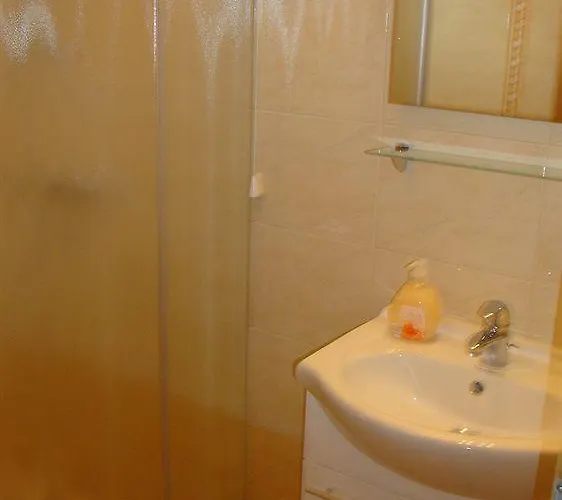 Konukevi Mesec Zaplana 3*