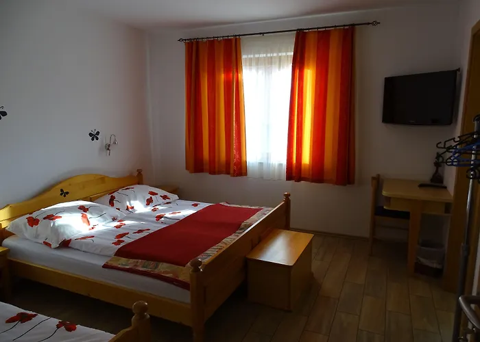 Konukevi Mesec Zaplana 3*