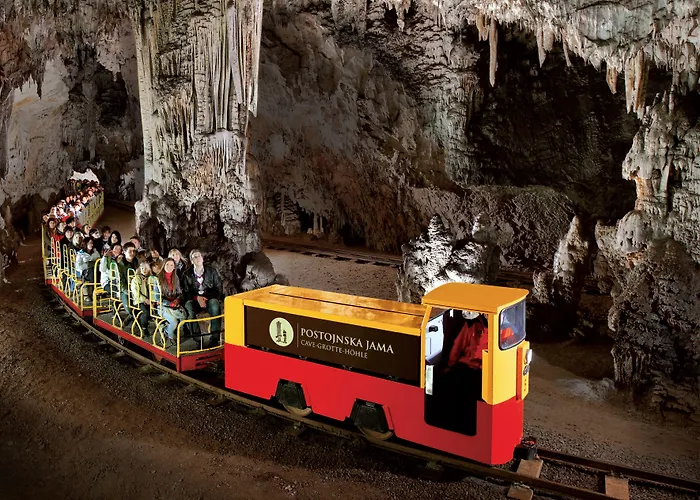 Konukevi Mesec Zaplana Vrhnika