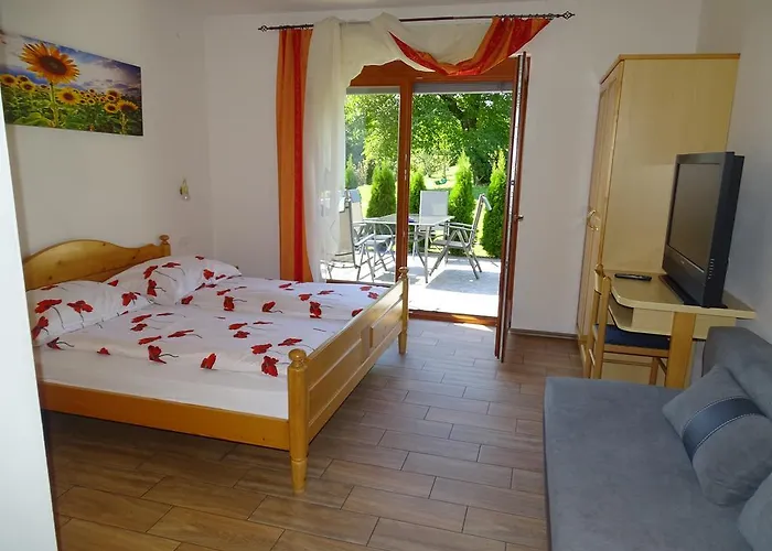 Mesec Zaplana Vrhnika