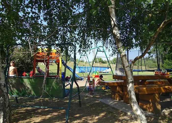 Konukevi Mesec Zaplana 3*